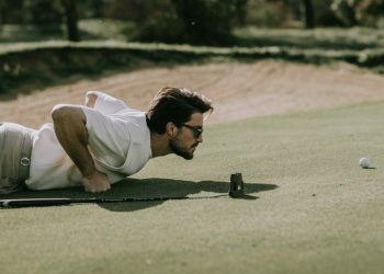 Mariano Di Vaio: la sua passione per il golf rivelata a Golf-Magazine