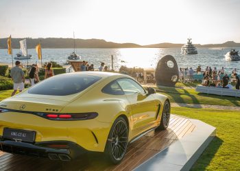 Mercedes-Benz e Phi Beach: Un connubio di lusso e innovazione nella Costa Smeralda