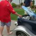 Il Golf cart di John Daly con frigo per la birra incorporato sarà la cosa più divertente che vedrai oggi